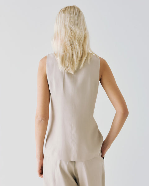 GREGE Vest