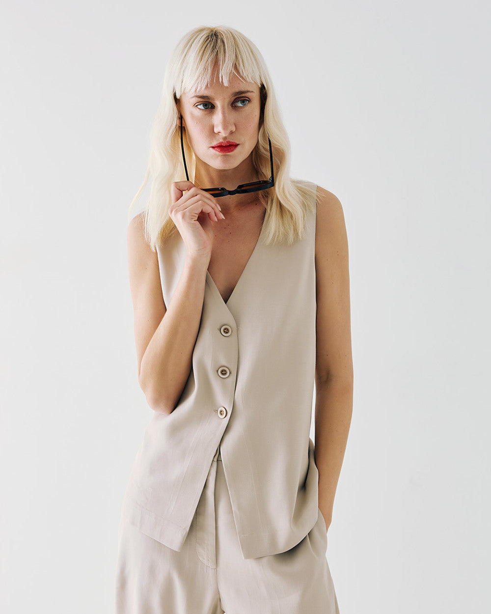 GREGE Vest