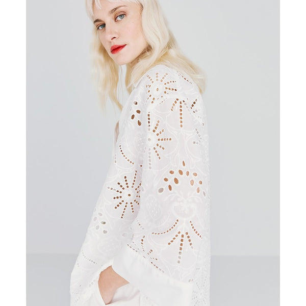 ANGLELA Broderie Shirt