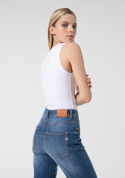 MOMMY Stonewash Jeans