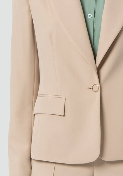 CLASSIC Beige Blazer